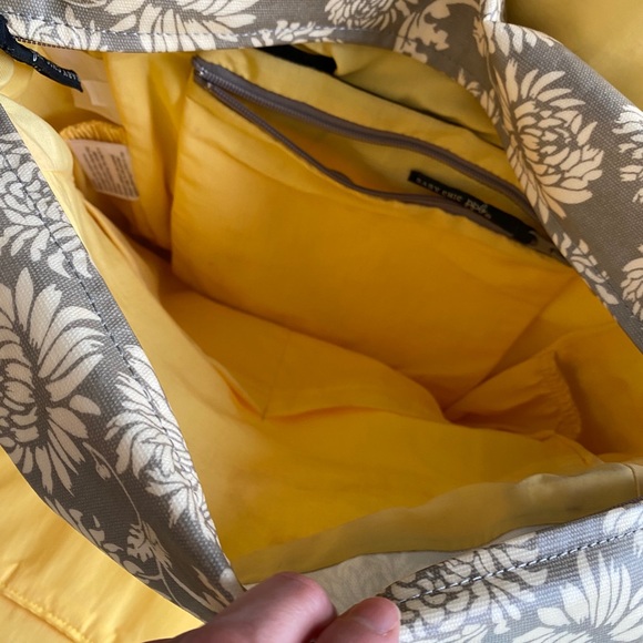 Petunia pickle bottom boxy diaper bag - Picture 2 of 4